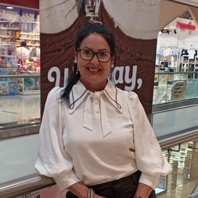 Babysitter in Montevideo: Julia