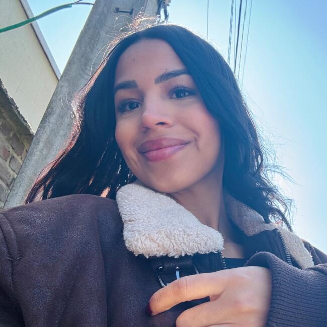 Babysitter in Loos: Selena