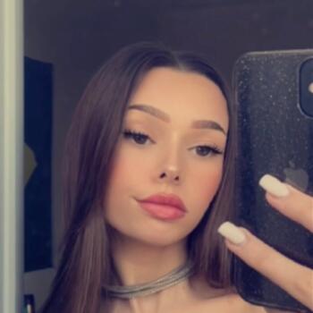 Babysitter in Charenton-le-Pont: Lili