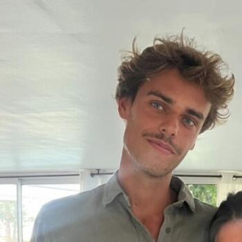 Babysitter in Paris: Quentin