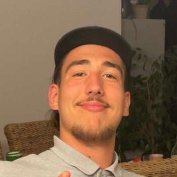 Baby-sitter Montauville: Tom