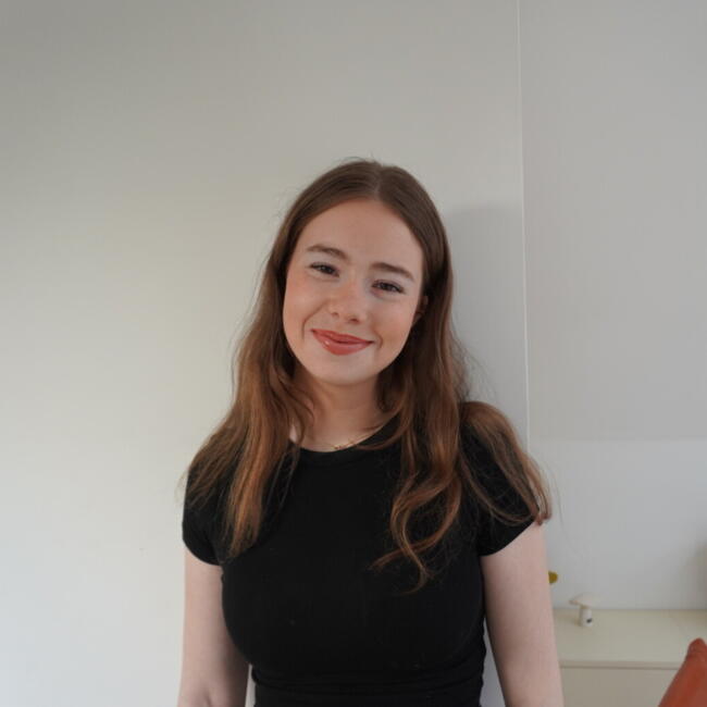 Babysitter in Paris: Ambre