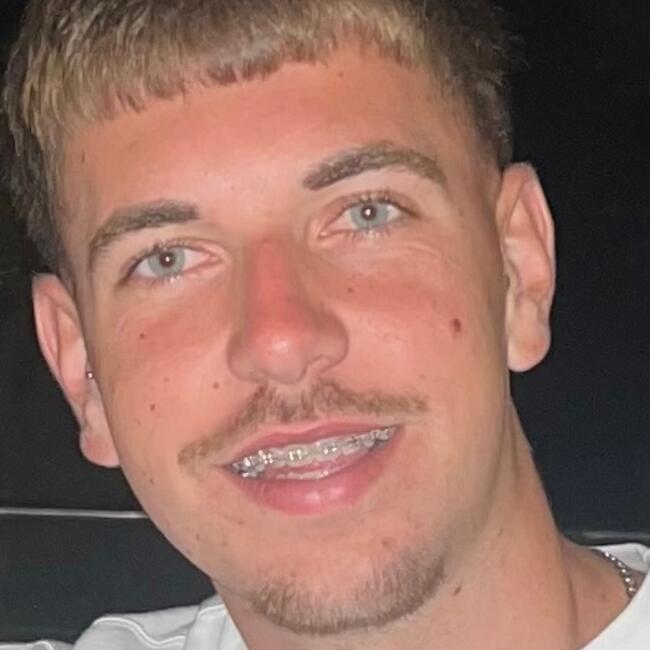 Canguro en Elche: Pau