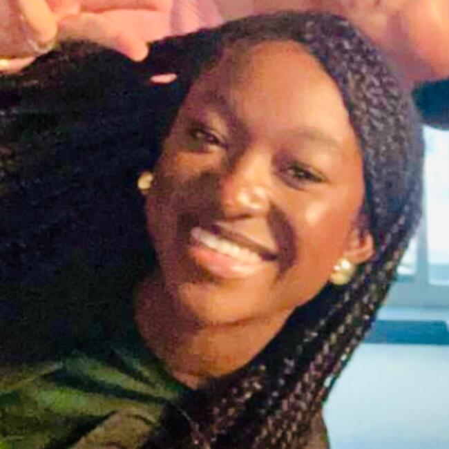 Babysitter in Le Pont-de-Claix: Joella