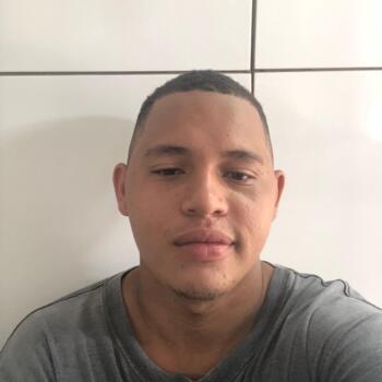 Babysitter in Ananindeua: Edu
