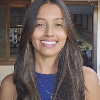 Babysitter in Cabo Frio: Maria Eduarda