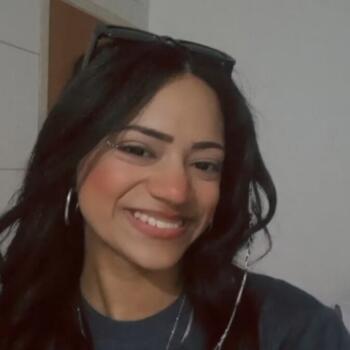 Babá João Pessoa: Isabela