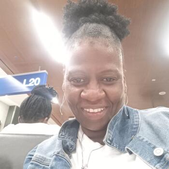 Babysitter in Menasha: Karen