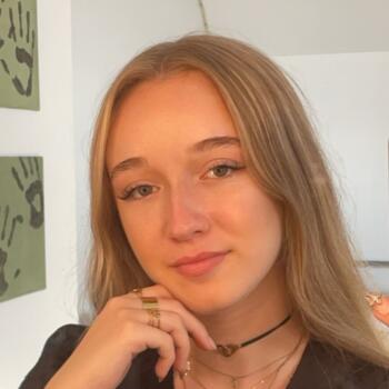 Babysitter in La Bonneville-sur-Iton: Jade