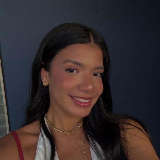 Niñera en San Juan: Yhianna