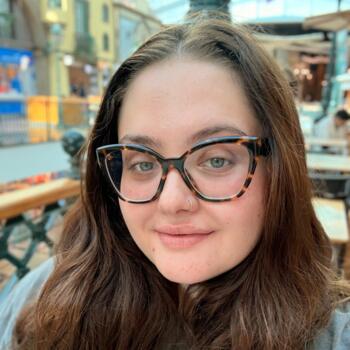 Babysitter in Porto: Arielle