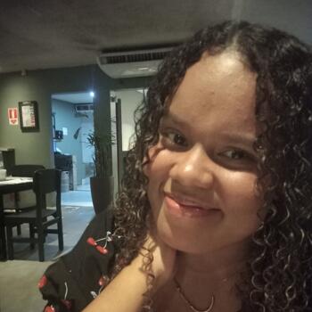 Babysitter in Jaboatão dos Guararapes: Yasmim Oliveira