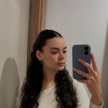 Babysitter in Ribeirão das Neves: Letícia