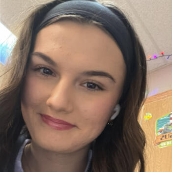 Babysitter in Mishawaka: Cozette