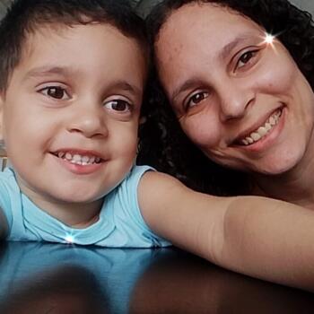 Babysitter in Cuiabá: Aline
