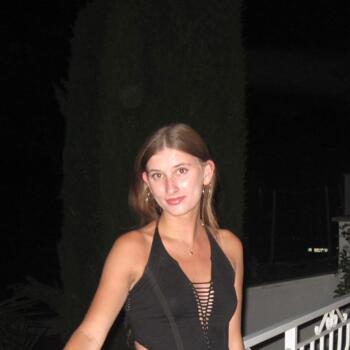 Babysitter in Thun: Hannah