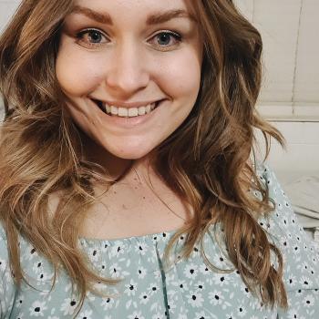 Babysitter in Brisbane: Dana