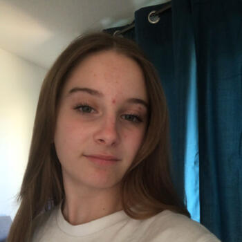 Babysitter in Mortagne-sur-Gironde: Latiny