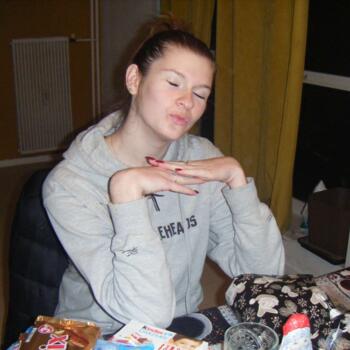 Babysitter in Vernouillet (Île-de-France): Ambre