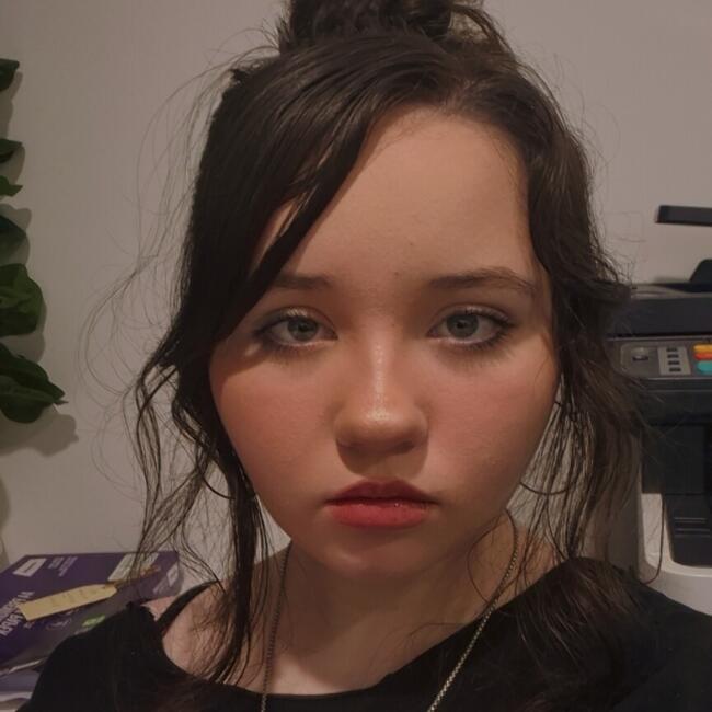 Babysitter in Mandurah: Harlow