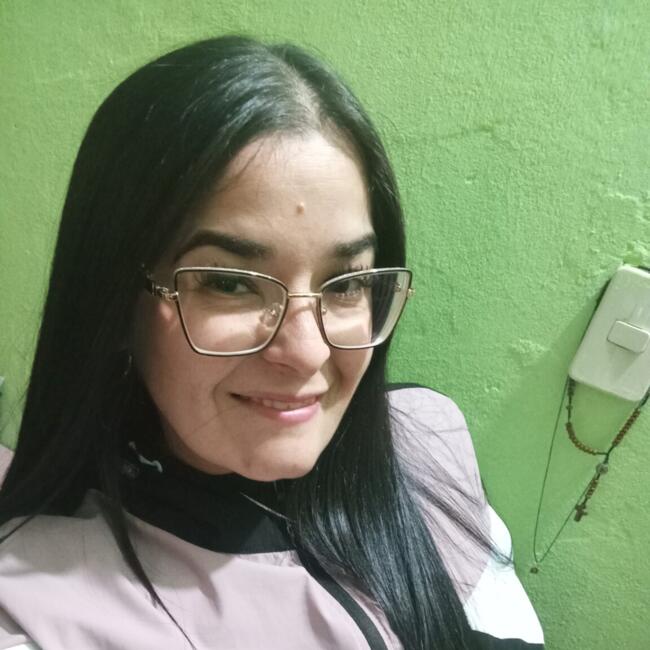 Babysitter in Fernando de la Mora: Andrea Liliana