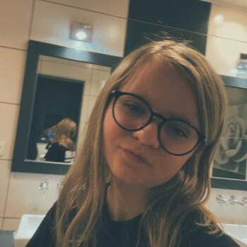 Babysitter in Carpiquet: Lysange