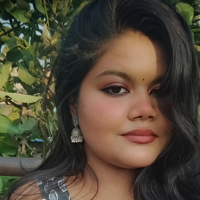 Babysitter in Kolkata: Srishti