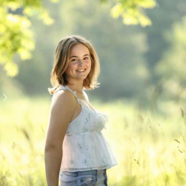 Babysitter in Beverly Hills (Michigan): Elizabeth
