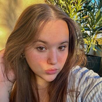 Babysitter L'Isle-d'Abeau: Kellie