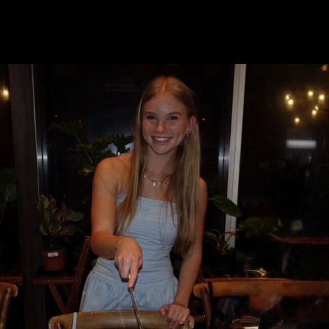 Babysitter in Brisbane: Ella