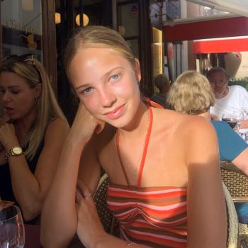 Babysitter Auckland: Estella
