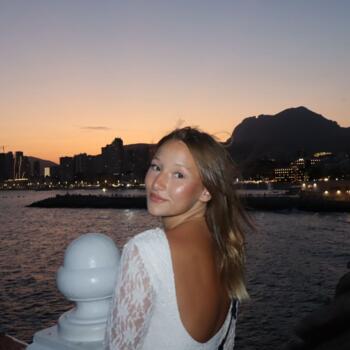 Babysitter in Satigny: Mackenzie