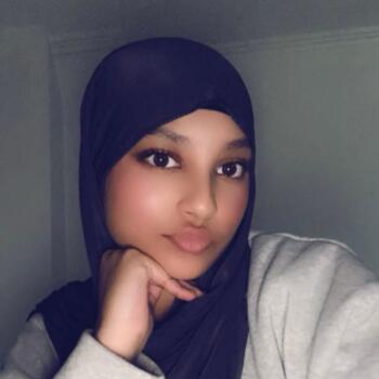 Babysitter Alfortville: Yasmin