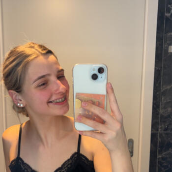 Babysitter Pont-à-Celles: Elisa