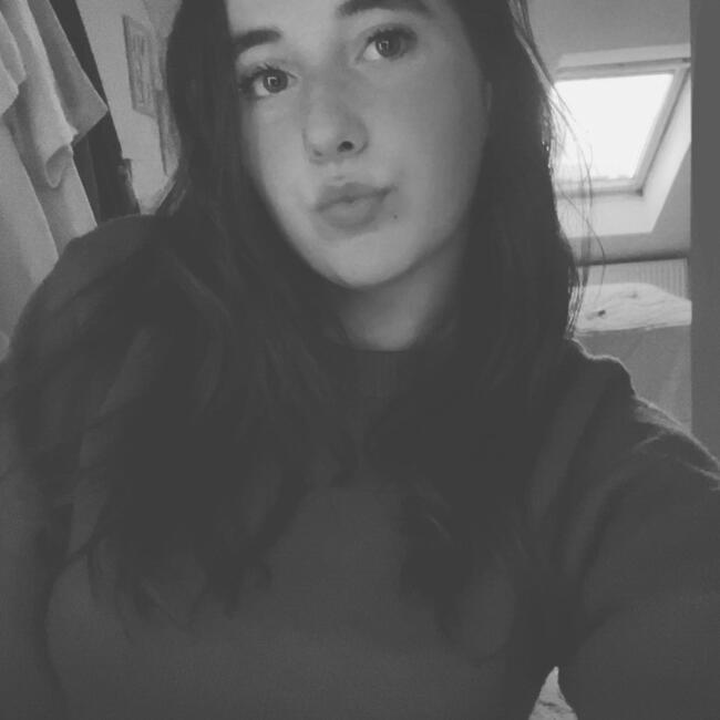 Babysitter in Déville-lès-Rouen: Elya