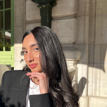 Babysitter Annecy: Abir