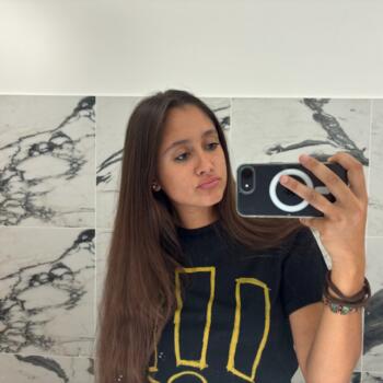 Babysitter Milano: Giulia