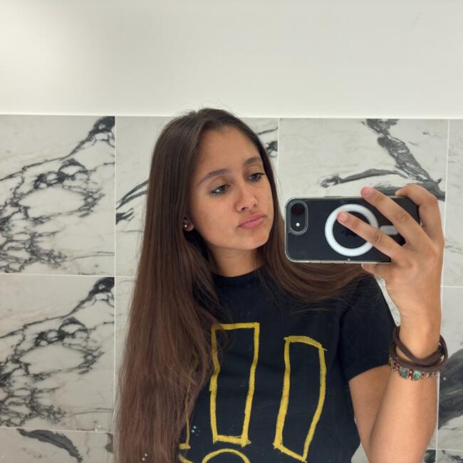 Babysitter in Milan: Giulia