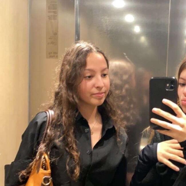 Babysitter in Bruz: Alyssia