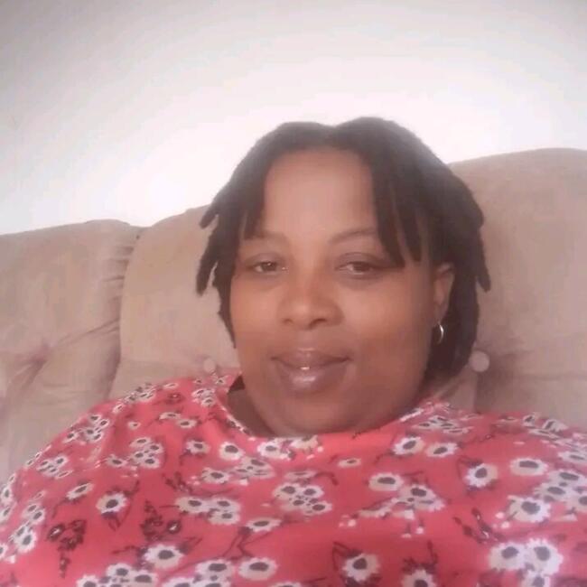 Babysitter in Shallcross: Sinenhlanhla