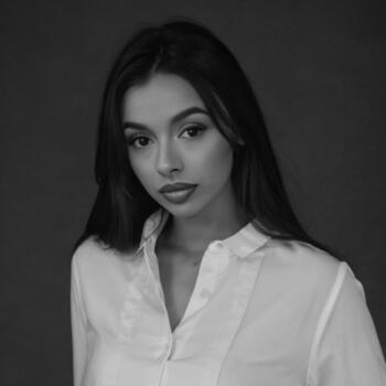 Canguro en Murcia: Chaima Hernández