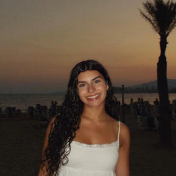 Babysitter in Vila Nova de Gaia: Maria