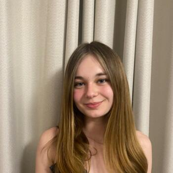 Babysitter em Cherbourg: Stella