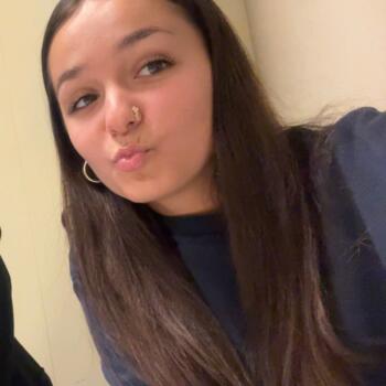 Babysitter in Jardres: Laetitia