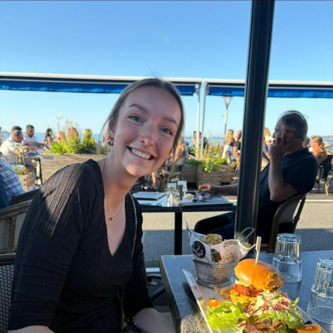 Babysitter in Lannion: Lucie