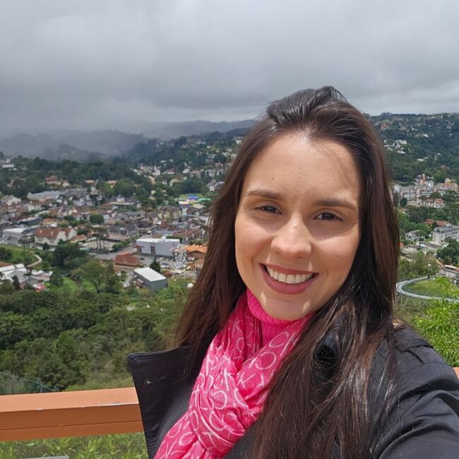 Babysitting job in Uberaba: Camila