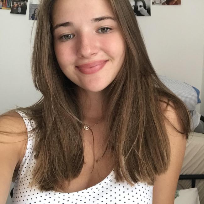 Barnvakt i Uccle: Anabel