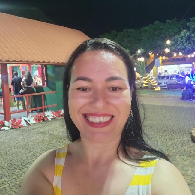 Babysitter in Araraquara: Mayara