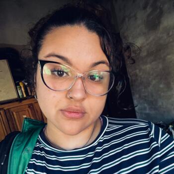 Babysitter in Pilar: Paola