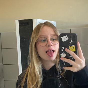 Babysitter Londrina: Isabella